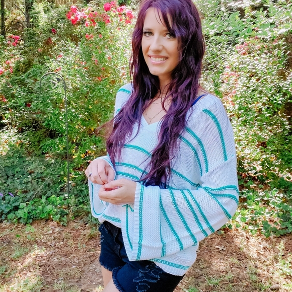 Bell sleeve stripe lightweight sweater - Picture 3 of 7